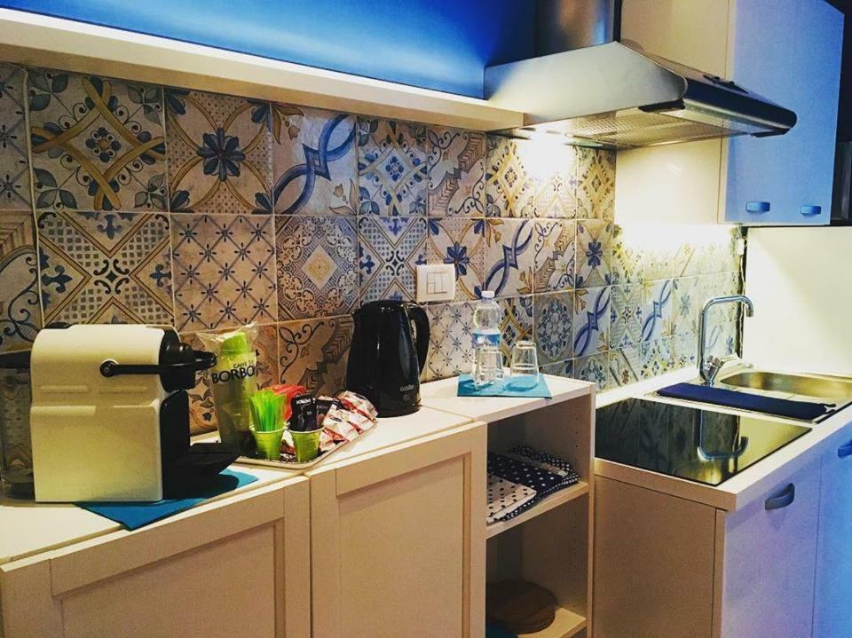 Casadamare Holiday Home Джовинаццо Экстерьер фото